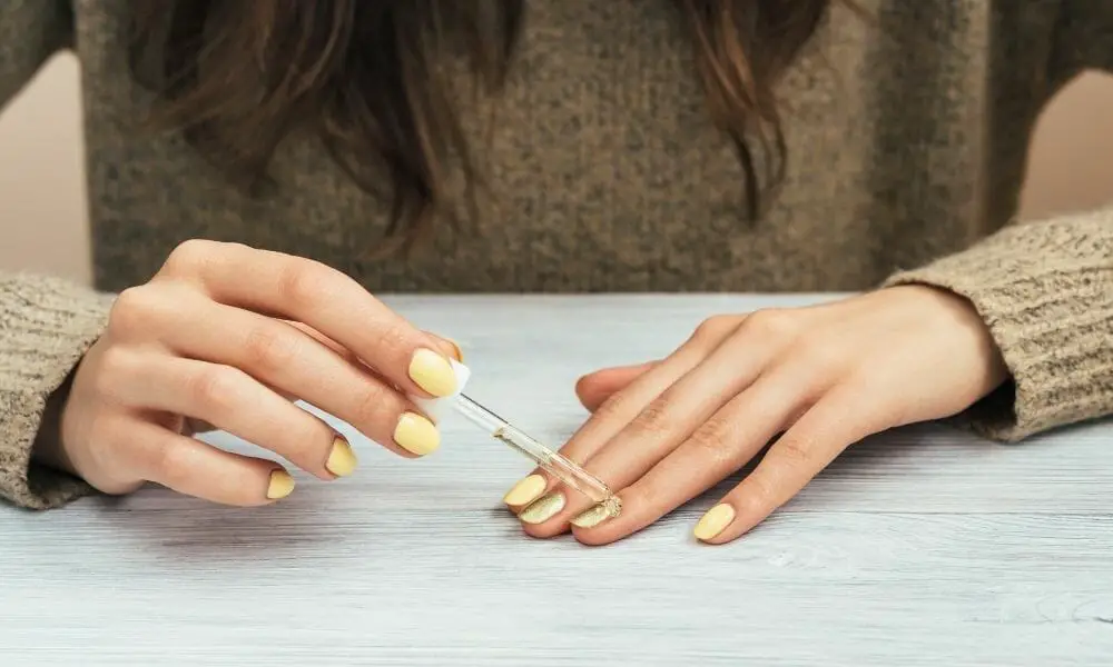 How To Use Cuticle Oil